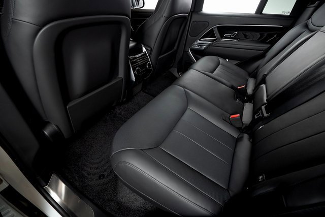 Used 2023 Land Rover Range Rover SE image 26