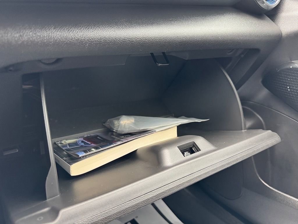 Used 2024 Chevrolet Trax LT image 25