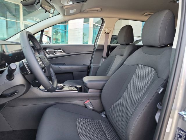 New 2026 Kia Sportage LX FWD image 9