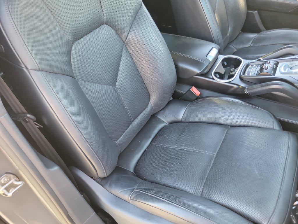 Used 2016 Porsche Cayenne GTS AWD/4WD image 20