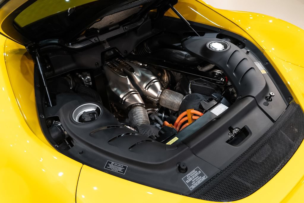 Used 2023 Ferrari 296 GTB RWD image 15