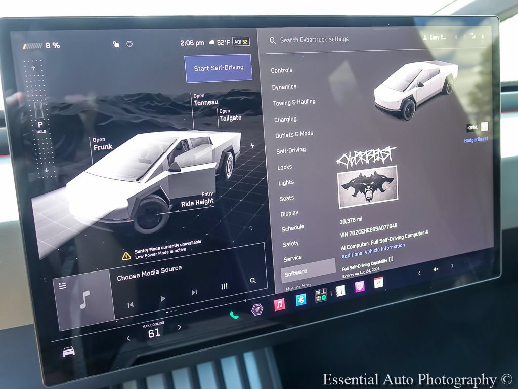 Used 2025 Tesla Cybertruck Cyberbeast AWD/4WD image 4