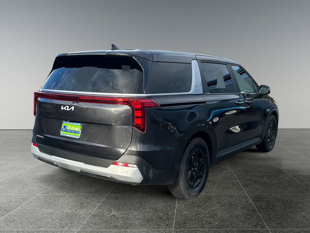 Used 2025 Kia Carnival image 7