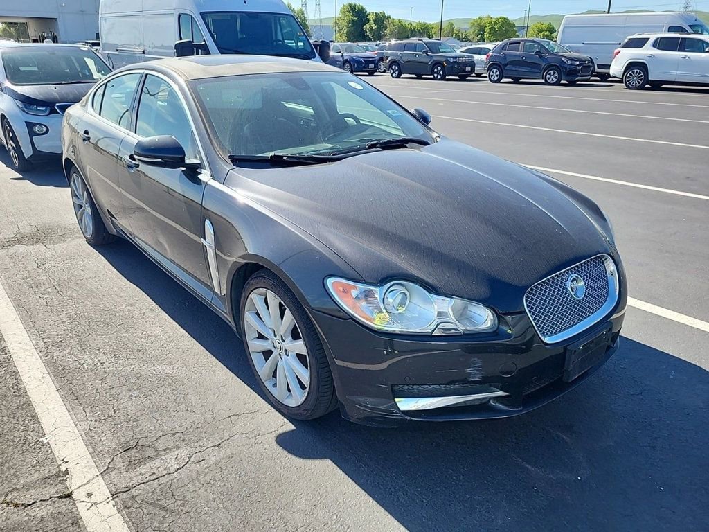 Used 2011 Jaguar XF Premium RWD image 4