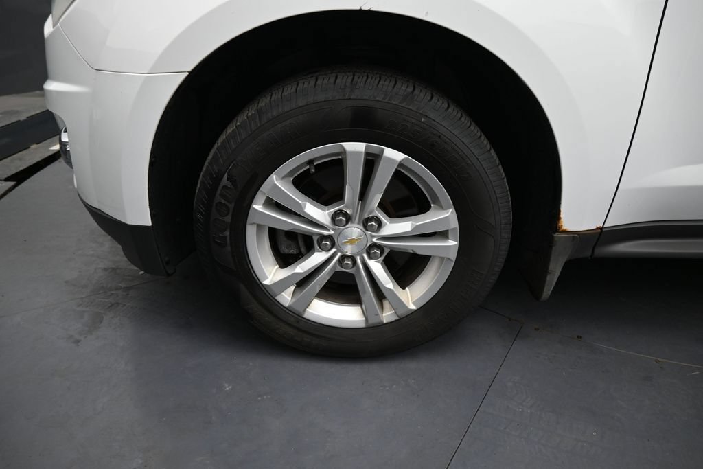 Used 2013 Chevrolet Equinox LT AWD/4WD image 12