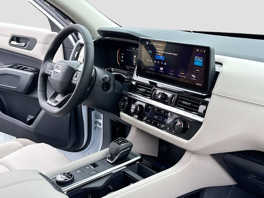 New 2026 Nissan Pathfinder SL AWD/4WD image 5
