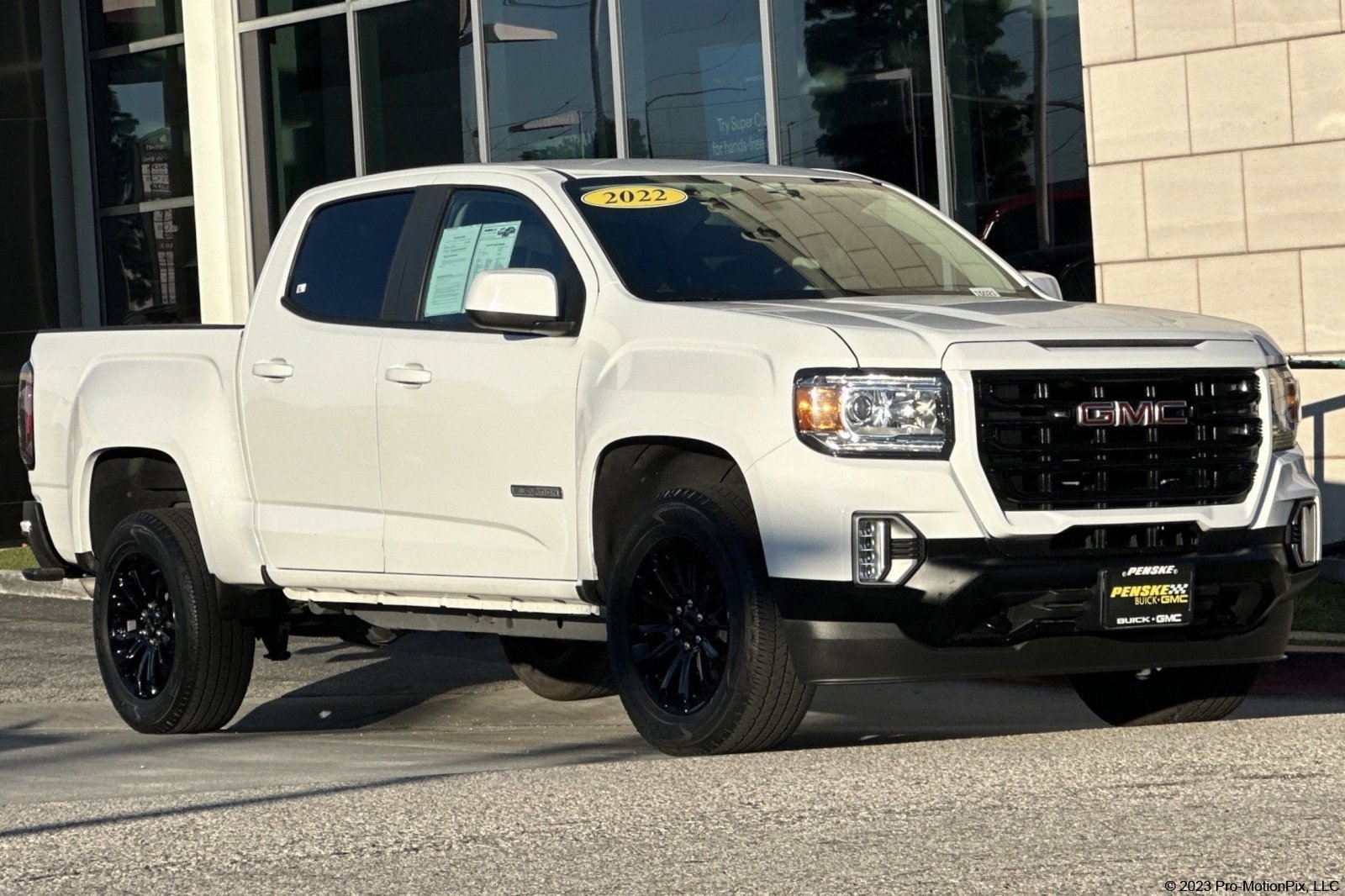 Used 2022 GMC Canyon Elevation w/ Trailering Package image 1