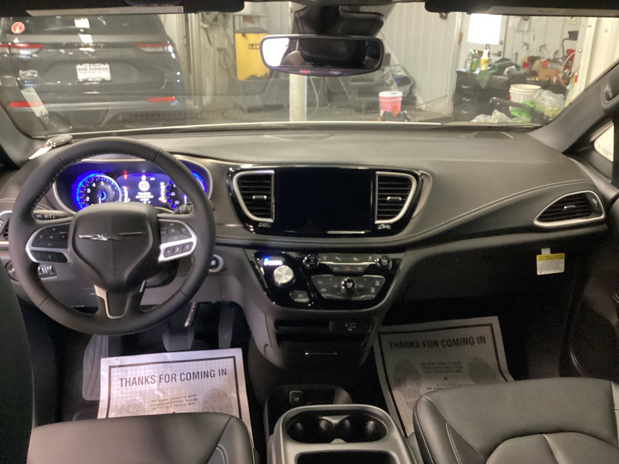 New 2026 Chrysler Pacifica Select FWD image 17