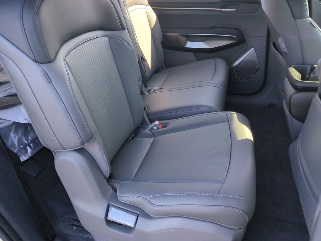 New 2026 Kia EV9 Light RWD image 25