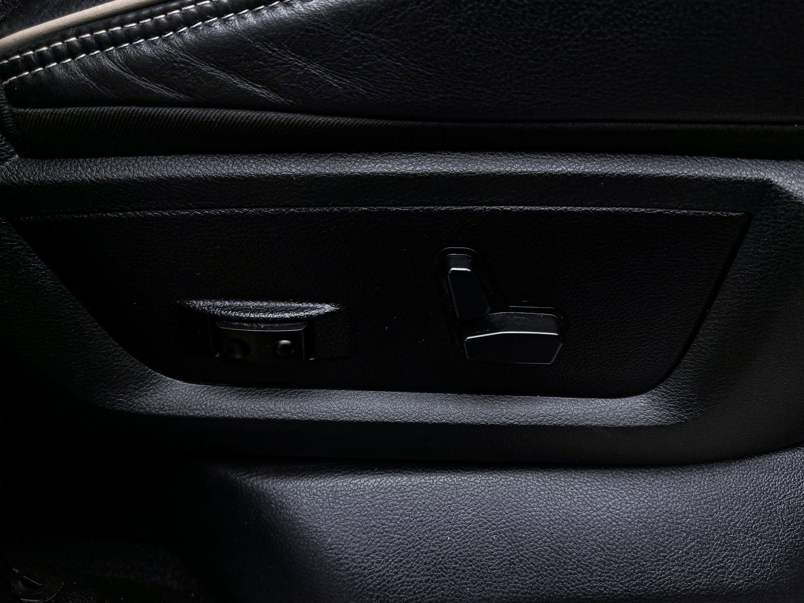 Used 2019 RAM 2500 Limited AWD/4WD image 35