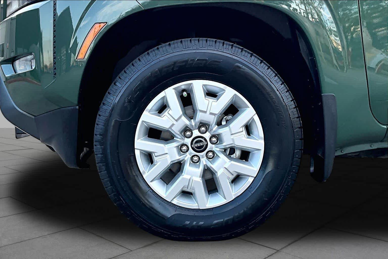 Certified 2023 Nissan Frontier SV w/ SV Convenience Package RWD image 11