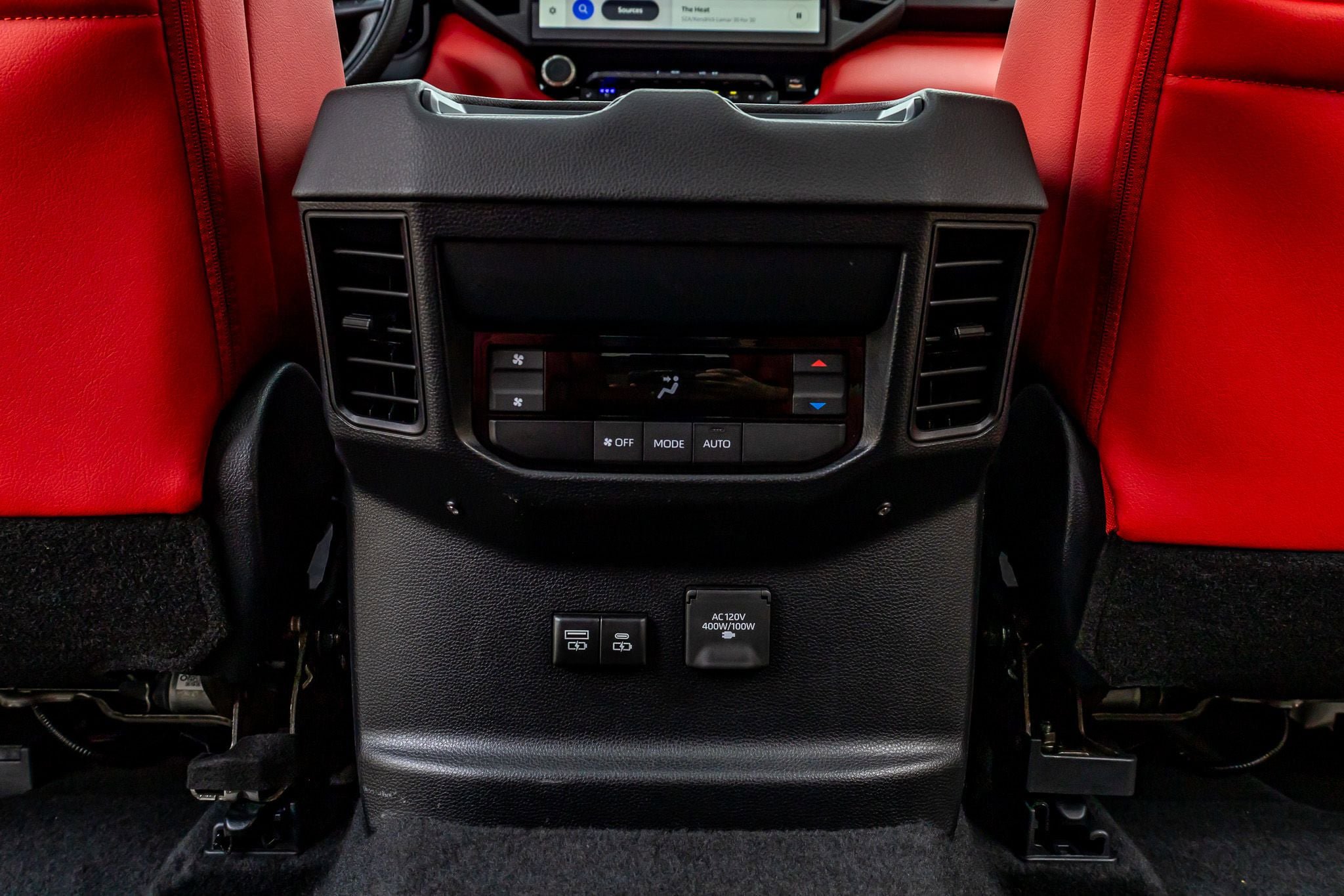 Used 2025 Toyota Sequoia TRD Pro AWD/4WD image 31