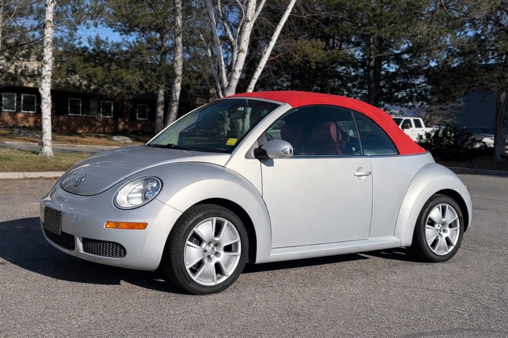 Used 2009 Volkswagen Beetle Blush image 23