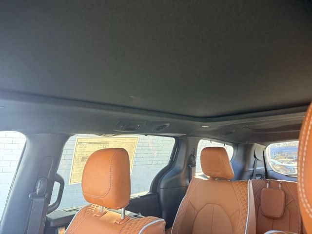 New 2026 Chrysler Pacifica Pinnacle w/ Trailer Tow Group FWD image 28
