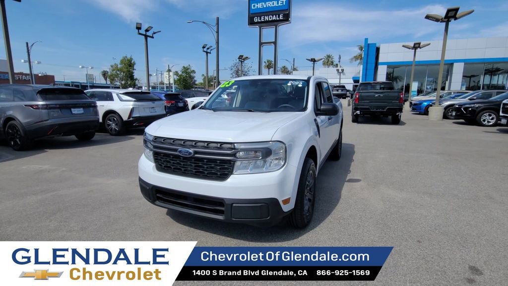 Used 2023 Ford Maverick XLT image 3
