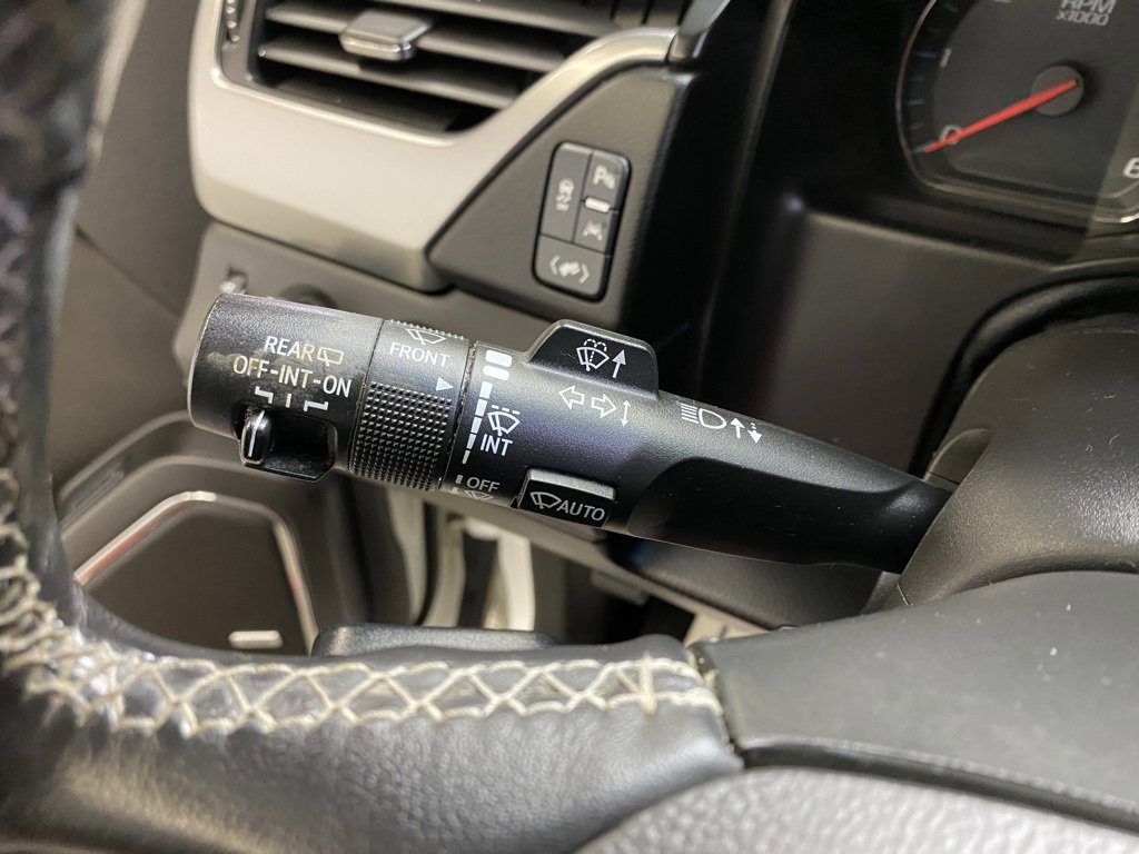 Used 2019 Chevrolet Suburban Premier image 25