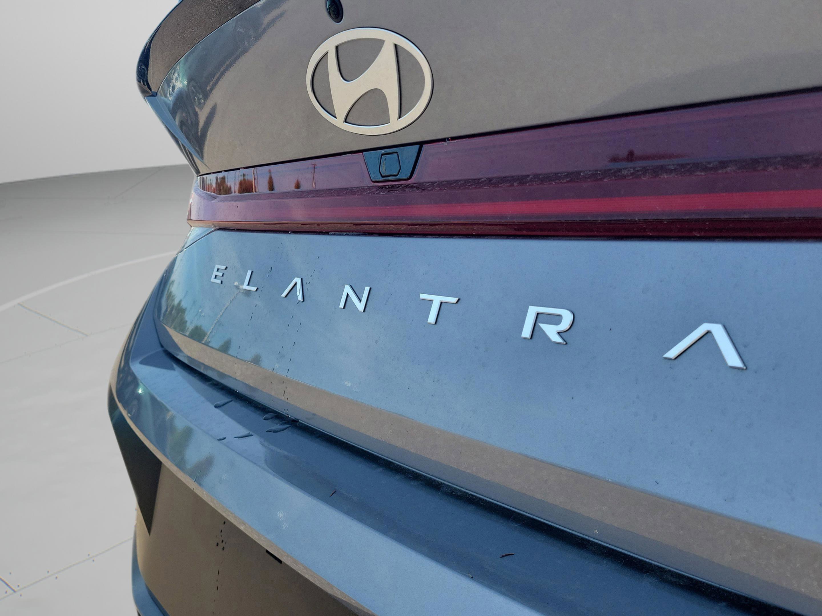 New 2026 Hyundai Elantra SEL Sport image 32