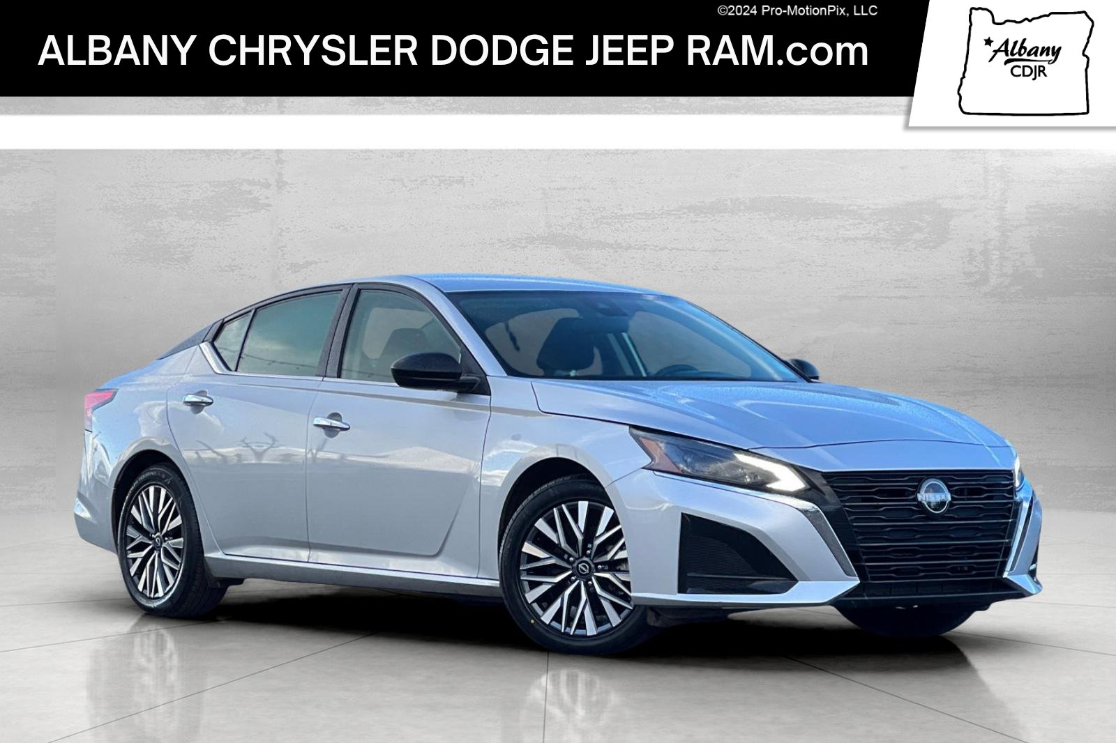 Used 2024 Nissan Altima 2.5 SV