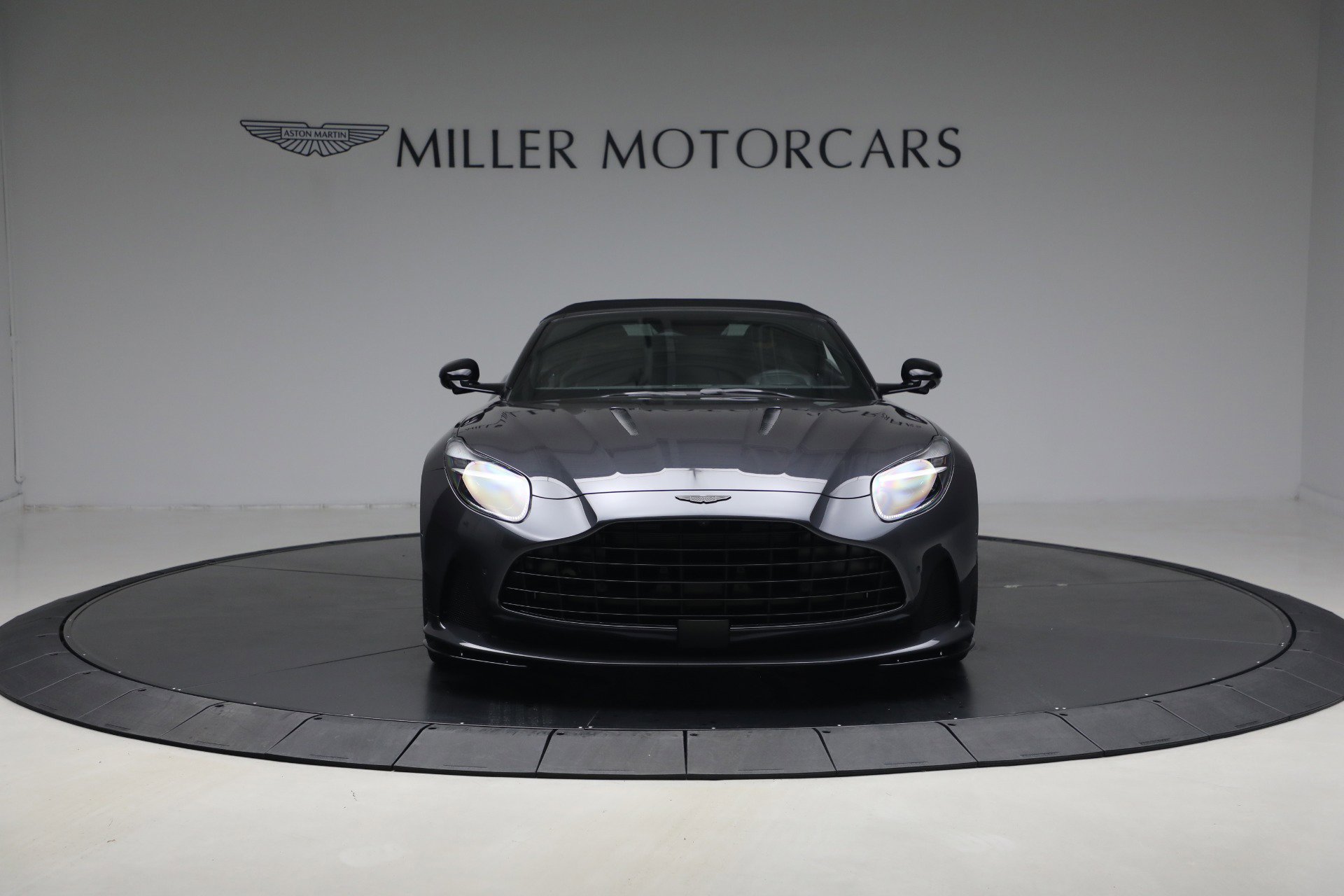 New 2026 Aston Martin DB12 Convertible image 24