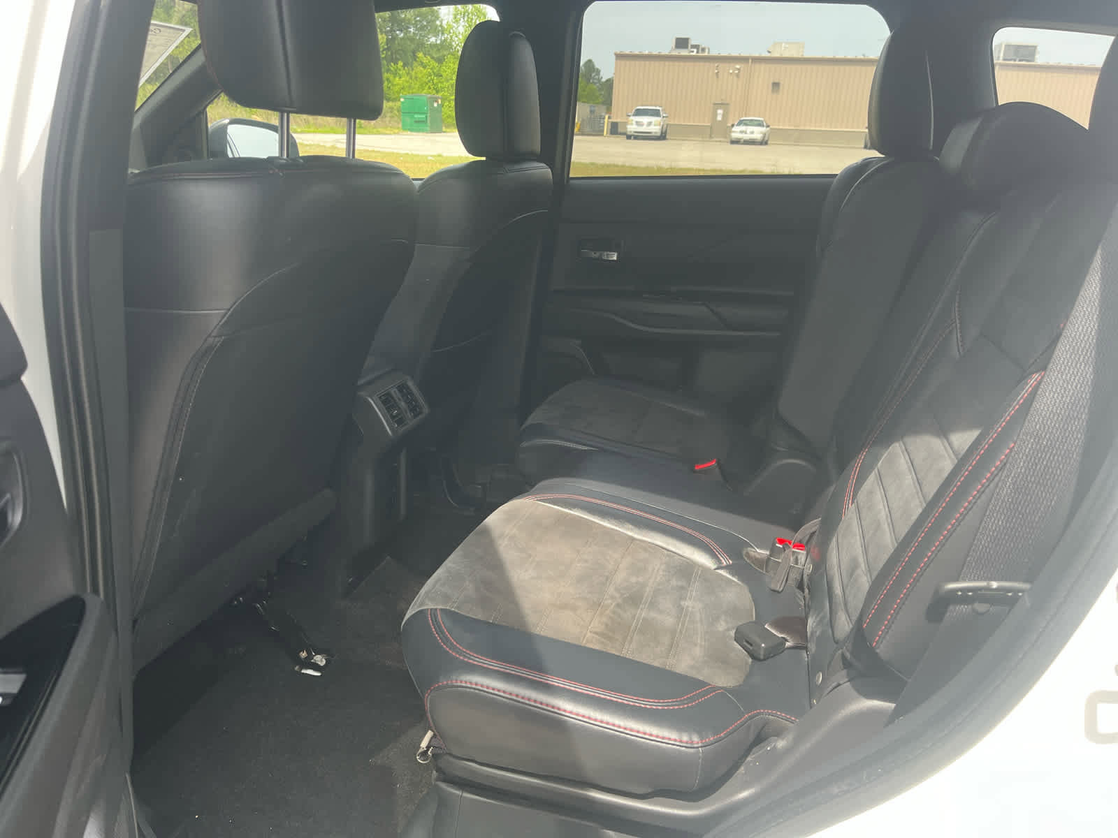 Used 2020 Mitsubishi Outlander LE FWD image 5