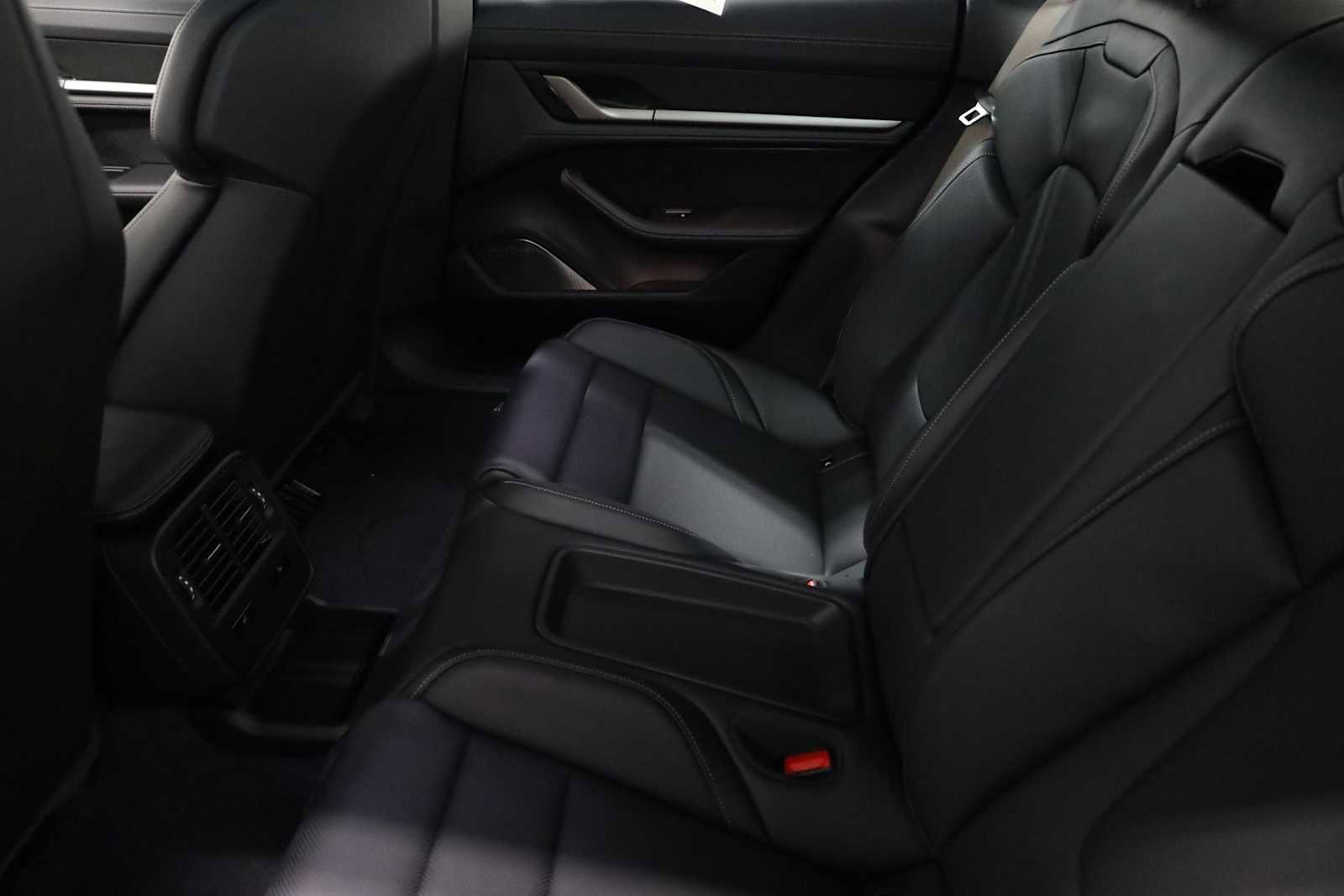 New 2025 Porsche Taycan Turbo image 34