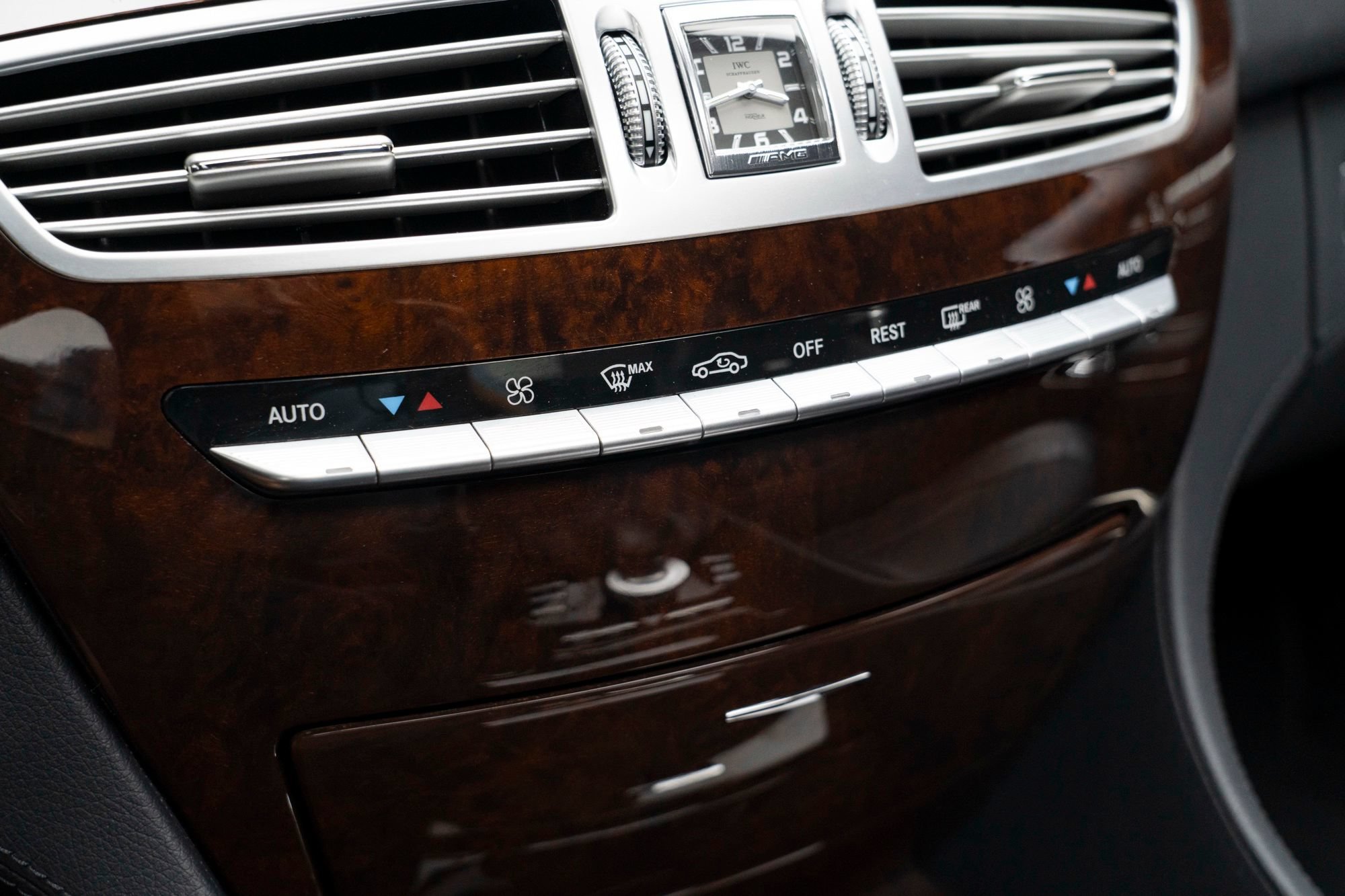 Used 2012 Mercedes-Benz CL 63 AMG image 34