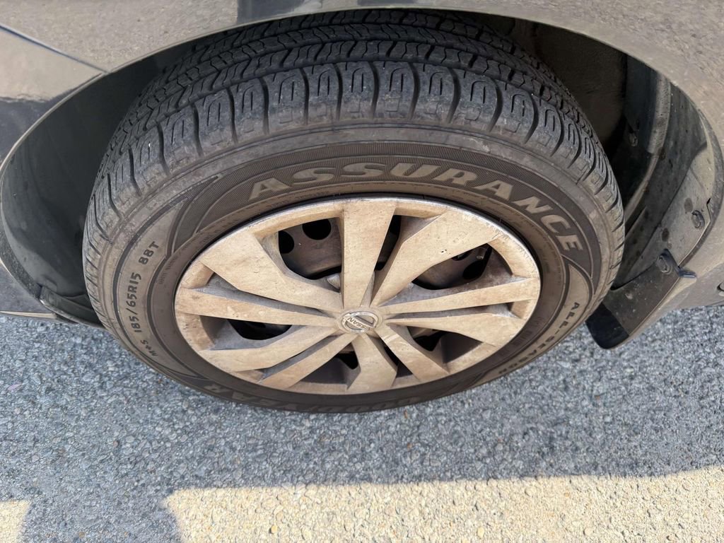 Used 2018 Nissan Versa Note S image 11