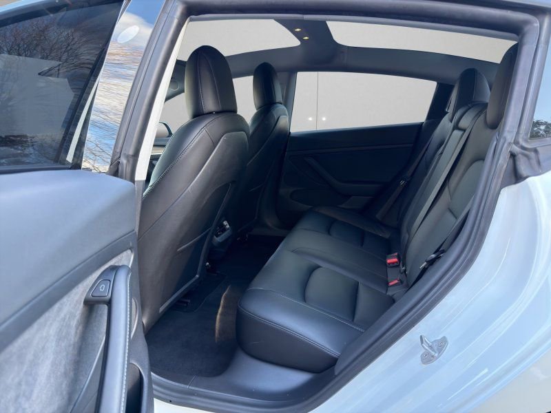 Used 2021 Tesla Model 3 Long Range image 10