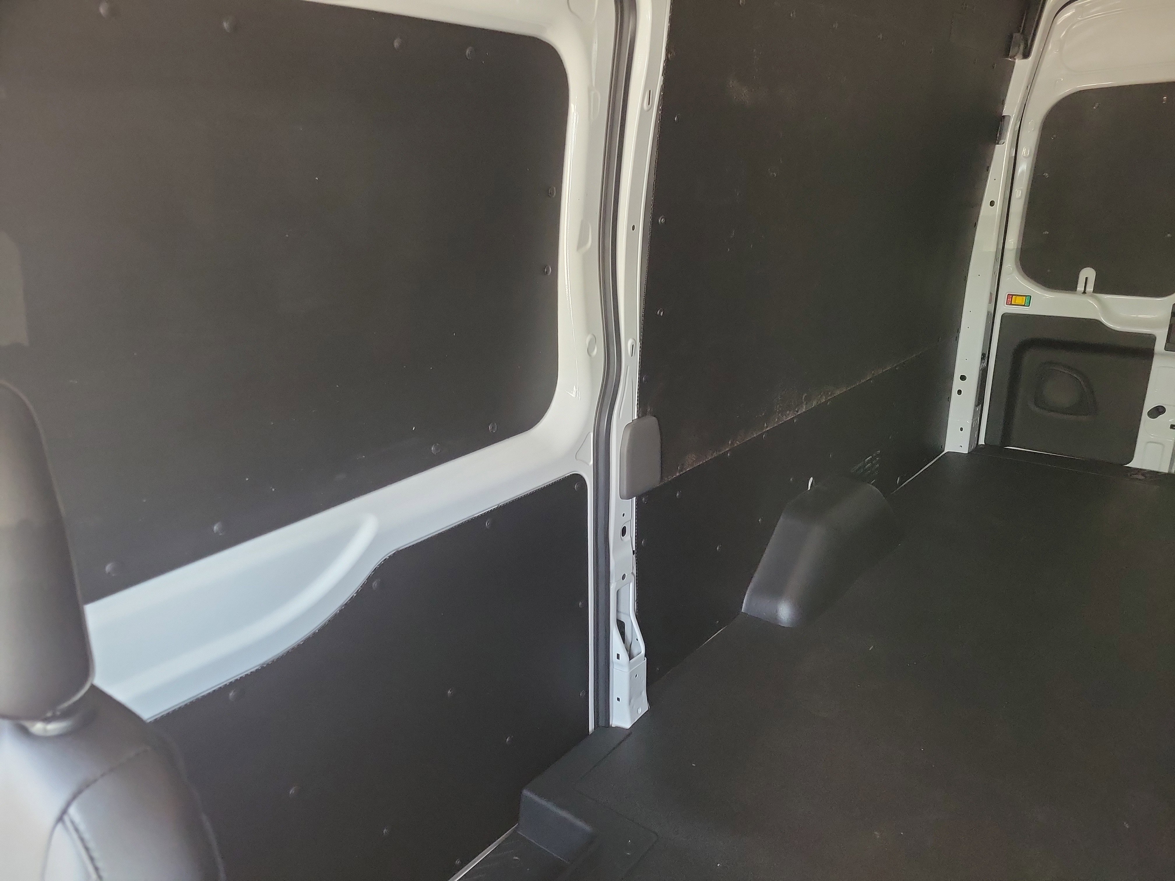 New 2026 Ford Transit 250 148 High Roof Extended w/ Load Area Protection Package RWD image 8