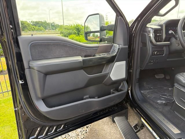 New 2026 Ford F450 Platinum w/ FX4 Off-Road Package AWD/4WD image 14