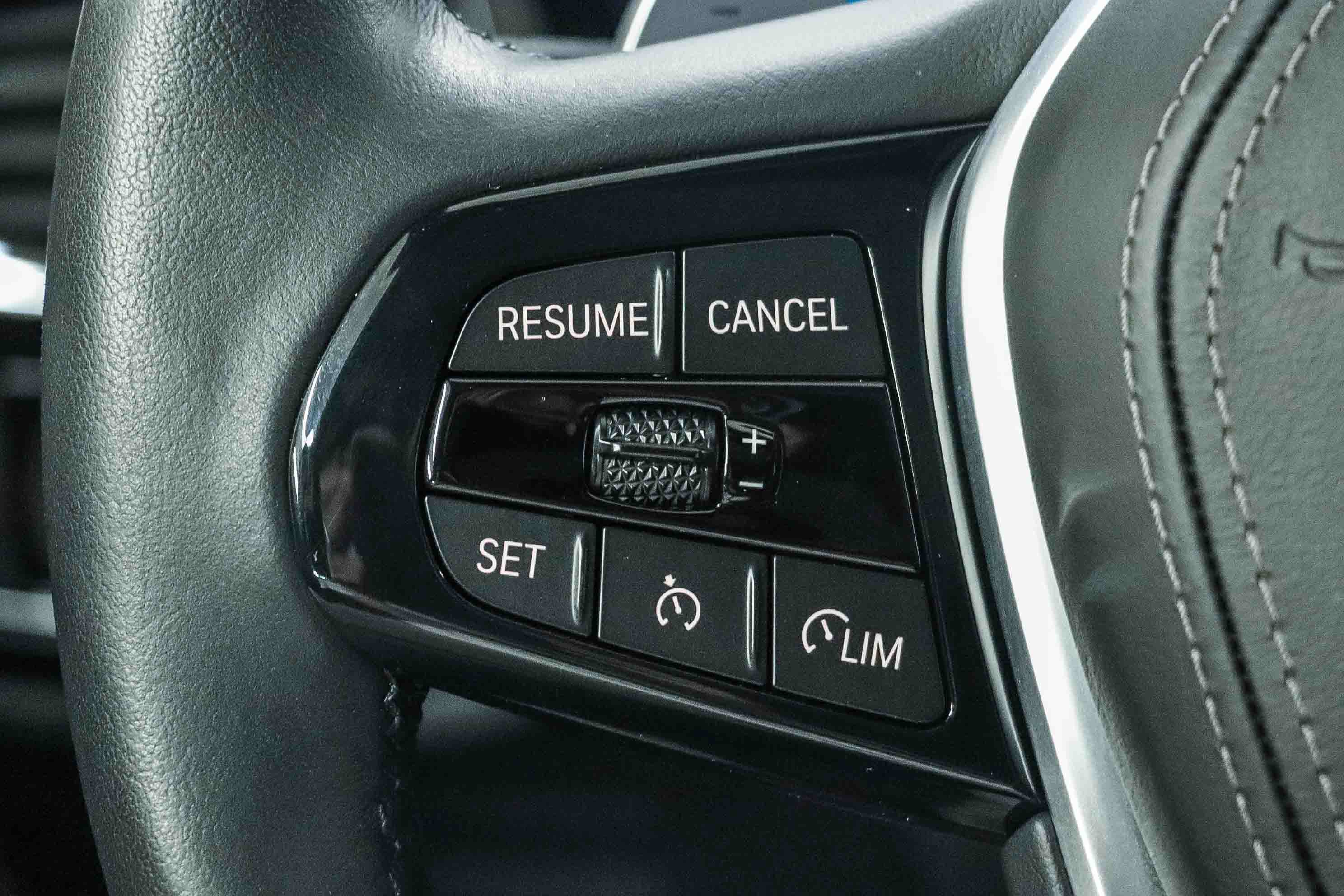 Certified 2023 BMW 530i w/ Premium Package RWD image 25