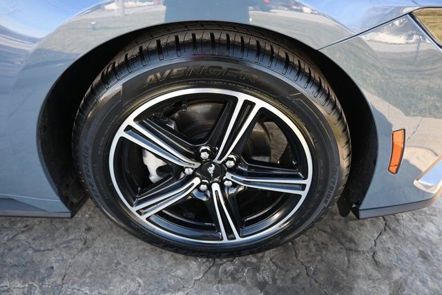Used 2024 Ford Mustang Premium image 11