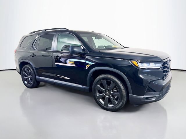 Used 2024 Honda Pilot Sport image 25