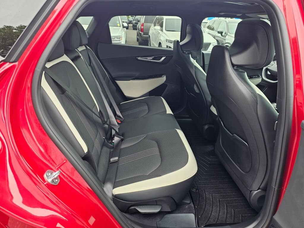 Certified 2024 Kia EV6 GT-Line AWD/4WD image 27