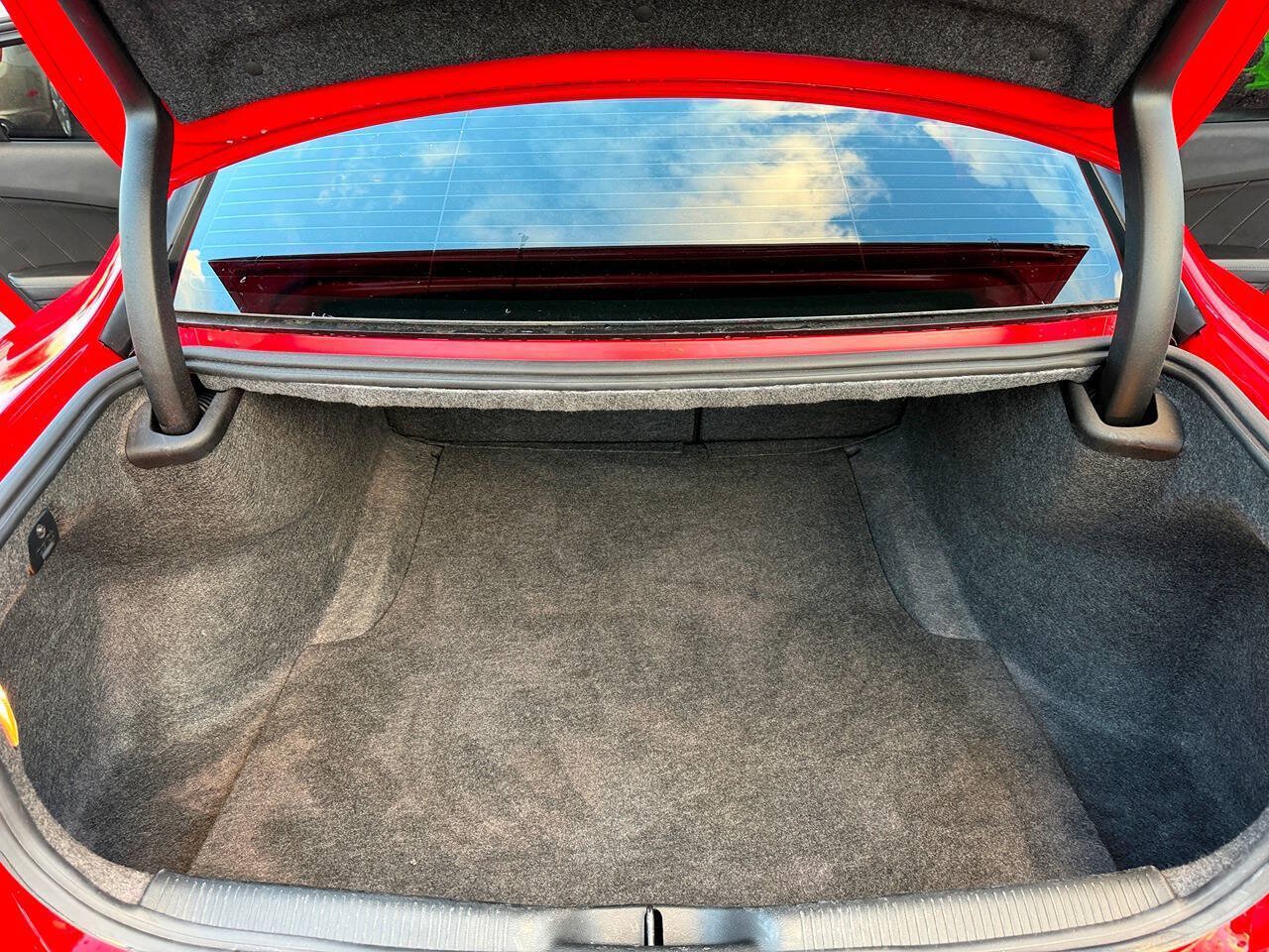 Used 2022 Dodge Charger SXT RWD image 40