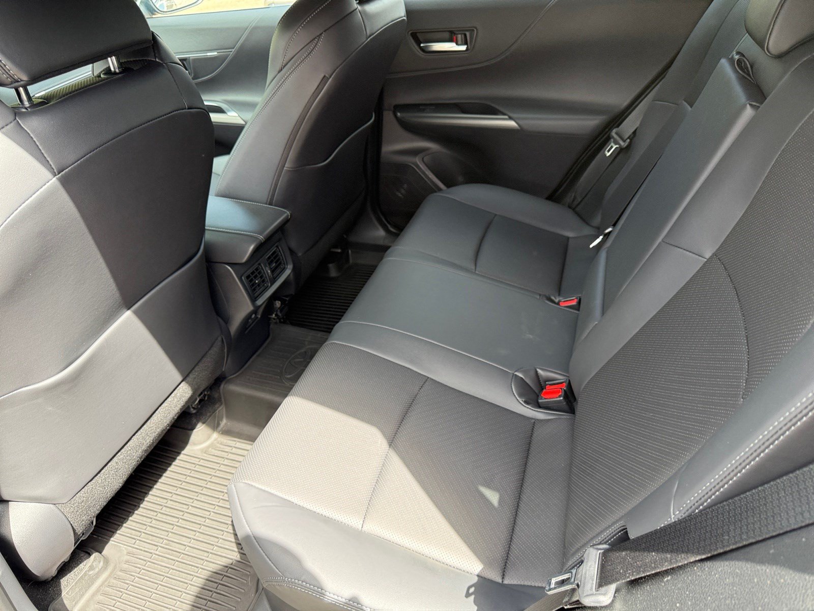 Certified 2024 Toyota Venza Limited AWD/4WD image 17