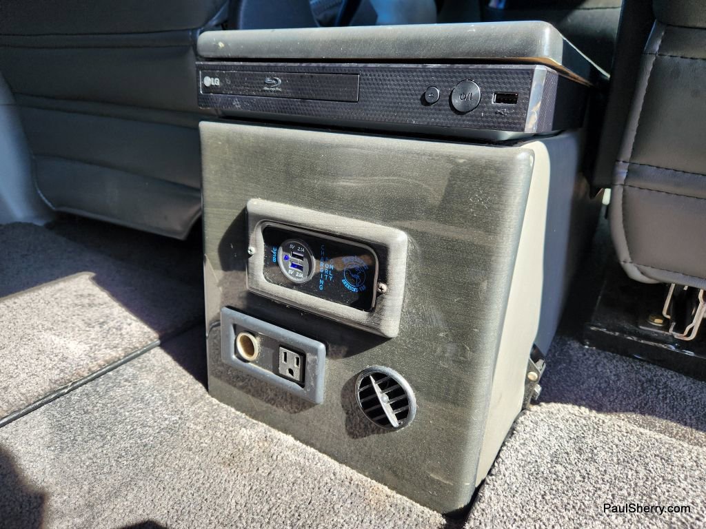 Used 2019 Ford Transit 150 w/ Exterior Upgrade Package image 49