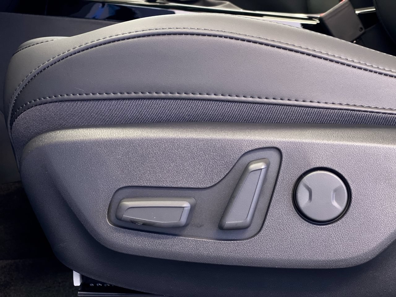 New 2026 Kia Niro EX w/ EX Premium Package FWD image 17