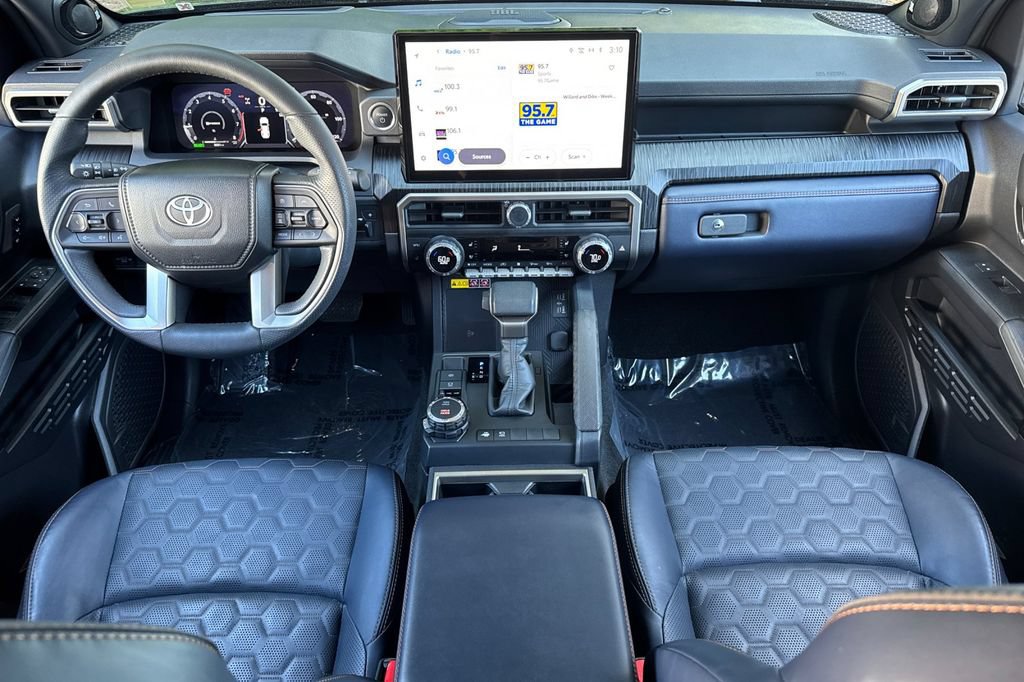 Certified 2025 Toyota 4Runner Platinum AWD/4WD image 12