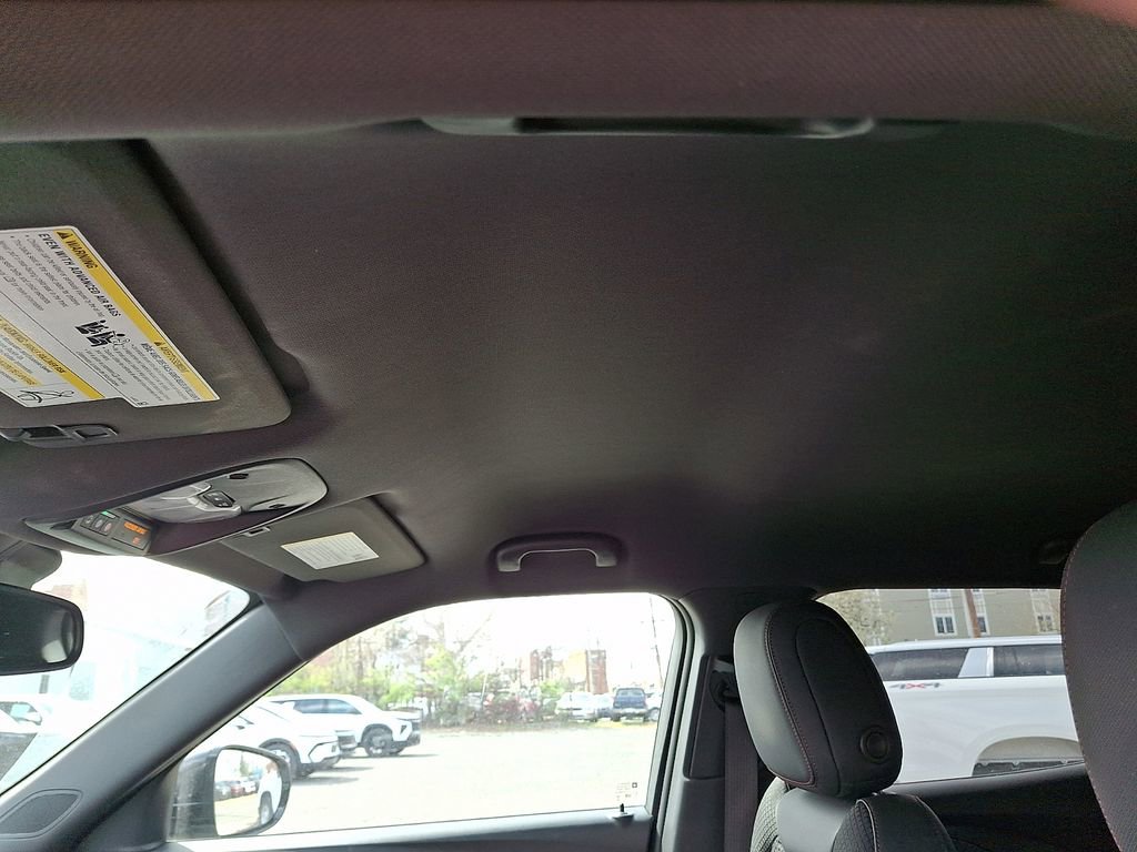 Used 2023 Chevrolet TrailBlazer RS w/ Convenience Package image 13