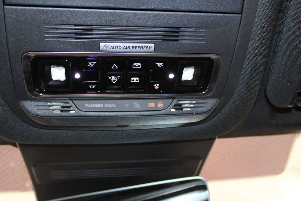 New 2025 Lincoln Nautilus Premier w/ Equipment Group 102A image 59