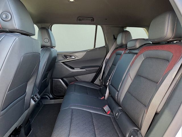 New 2026 Chevrolet Equinox RS w/ Safety and Technology Package FWD image 13