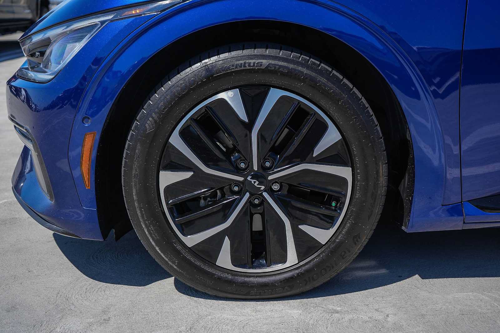 Used 2023 Kia EV6 GT-Line w/ GT-Line White Seat Package RWD image 11