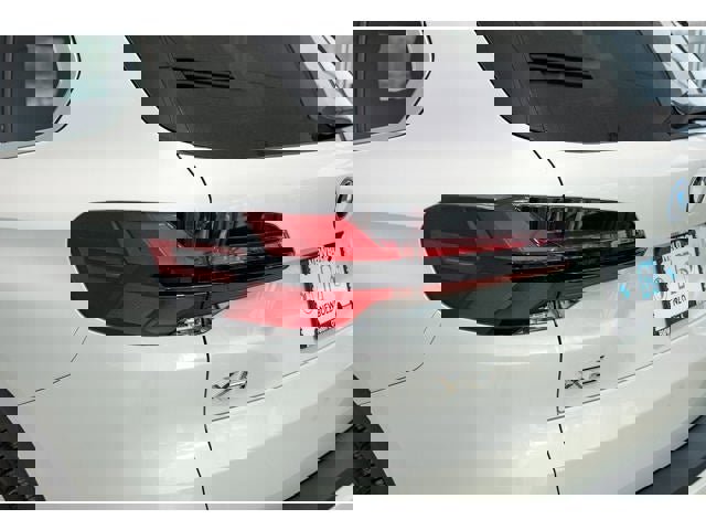 New 2026 BMW X5 xDrive50e w/ Premium Package image 49