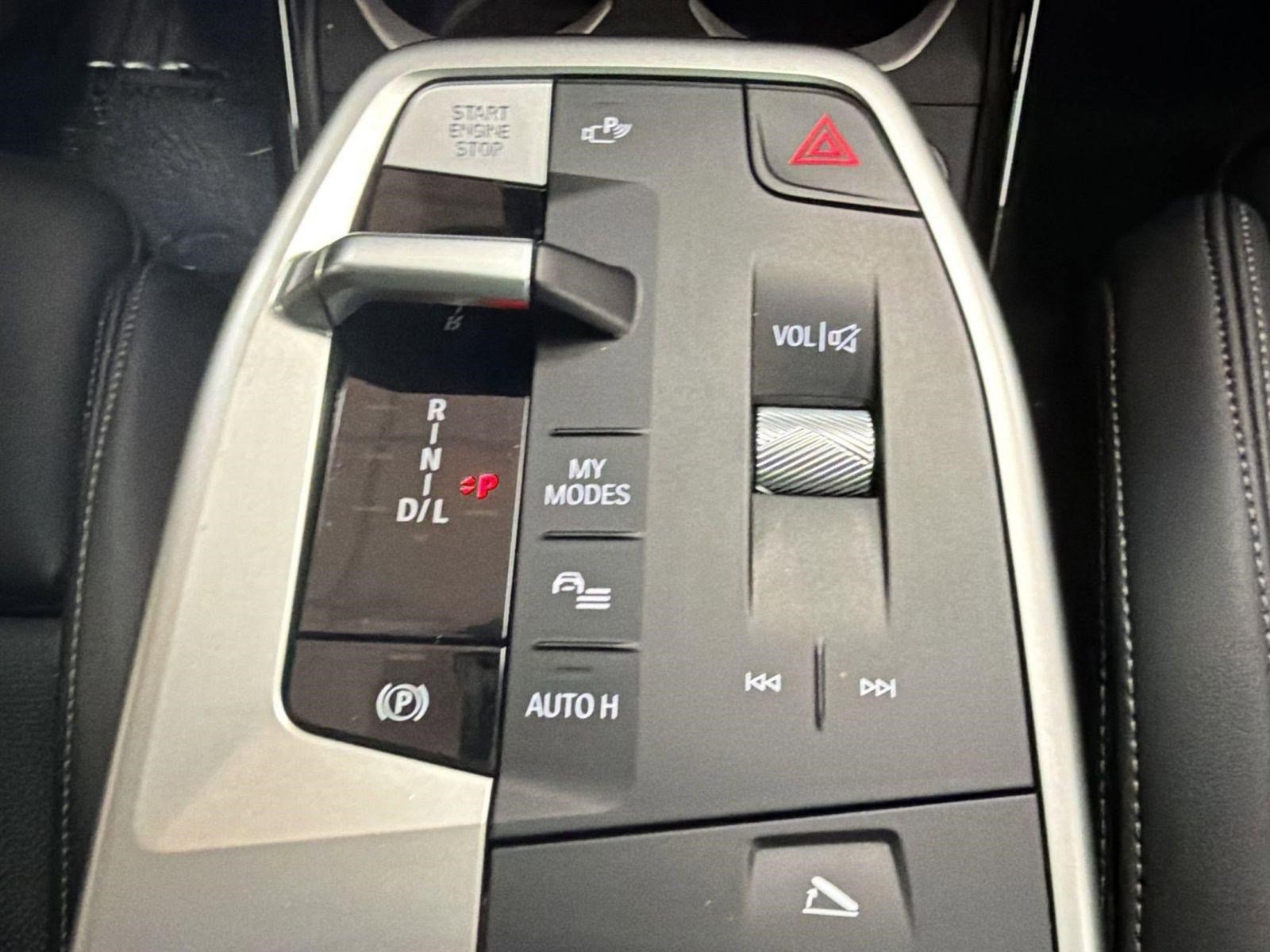 Certified 2025 BMW X2 xDrive28i w/ Technology Package image 14