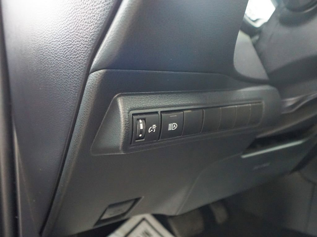 Used 2023 Toyota Corolla XSE image 17