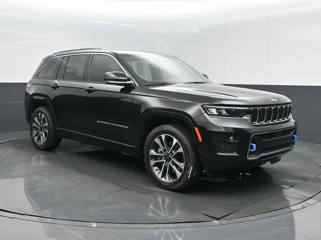 Used 2024 Jeep Grand Cherokee Overland w/ Luxury Tech Group IV image 1