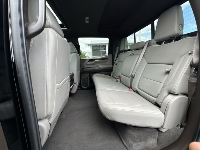 Used 2023 GMC Sierra 1500 SLT w/ SLT Premium Plus Package AWD/4WD image 26