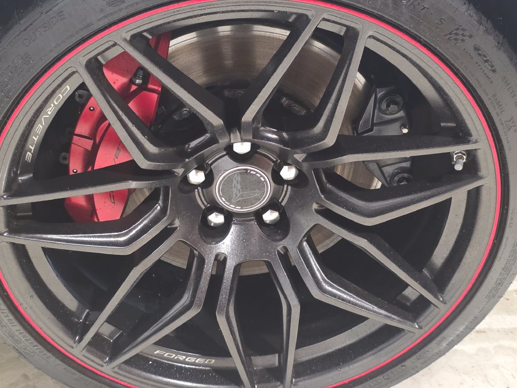 Used 2023 Chevrolet Corvette Z06 RWD image 25