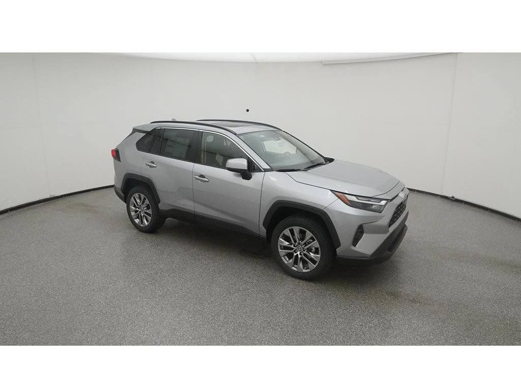 Used 2023 Toyota RAV4 XLE Premium FWD image 16